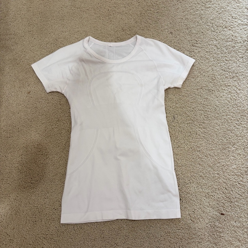 Lululemon Athletica White Swiftly Tech